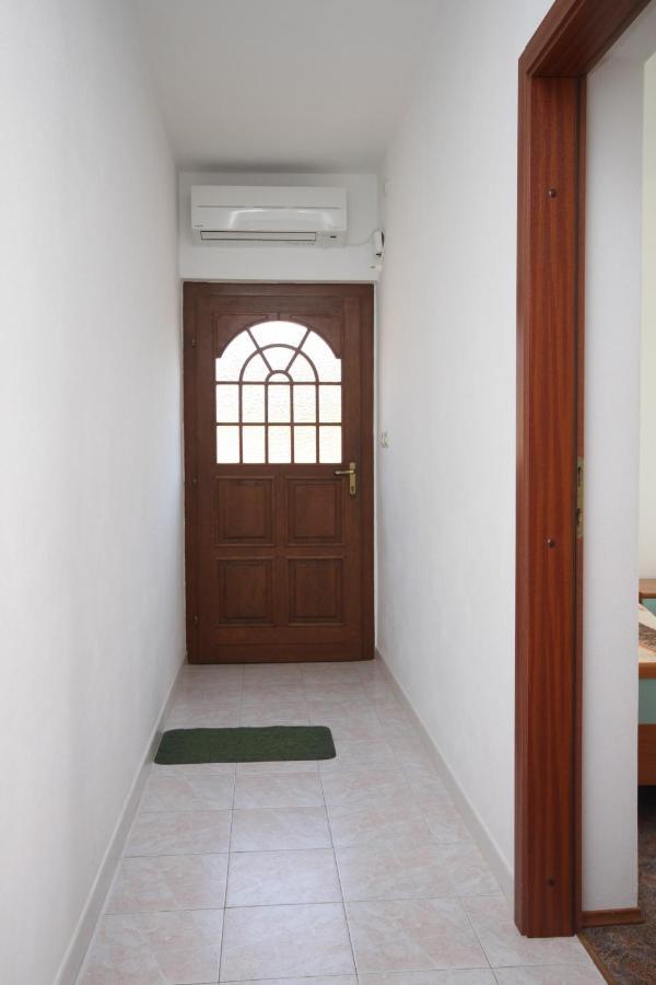 Apartments By The Sea Cove Mulobedanj, Pag - 6275 Lun  Exterior photo
