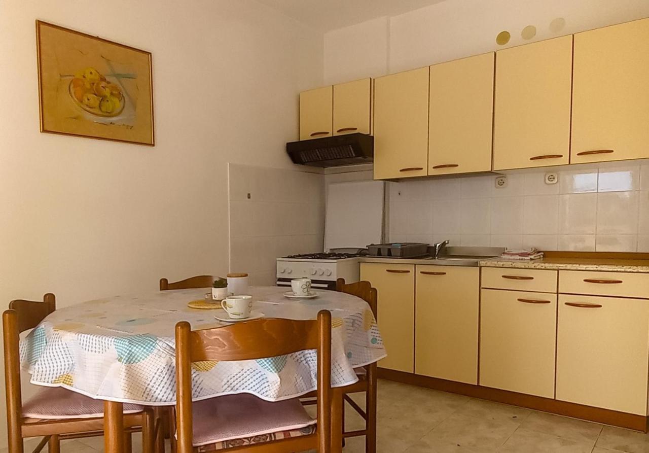 Apartments By The Sea Cove Mulobedanj, Pag - 6275 Lun  Exterior photo